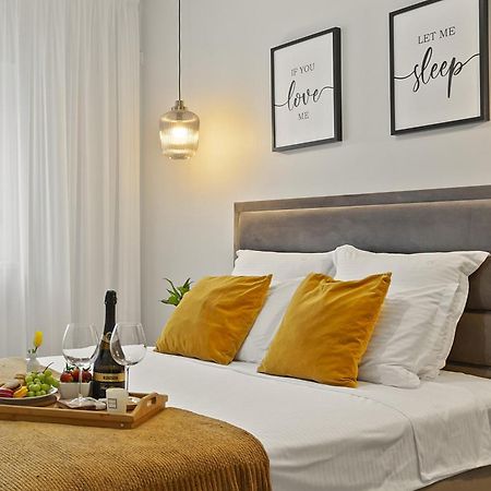 Mido Park Apartment With Private Parking & Self Check-In Bucarest Extérieur photo