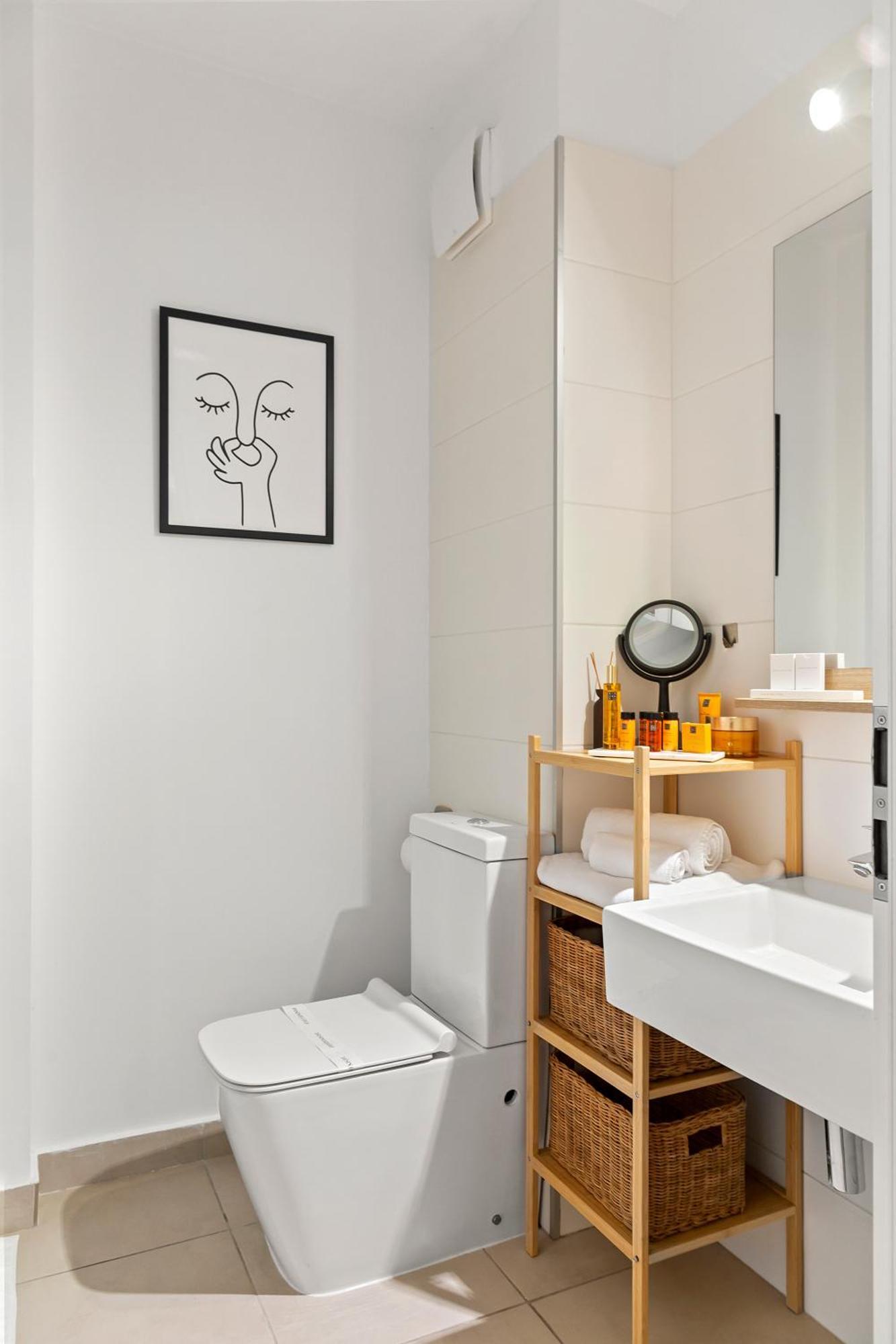 Mido Park Apartment With Private Parking & Self Check-In Bucarest Extérieur photo