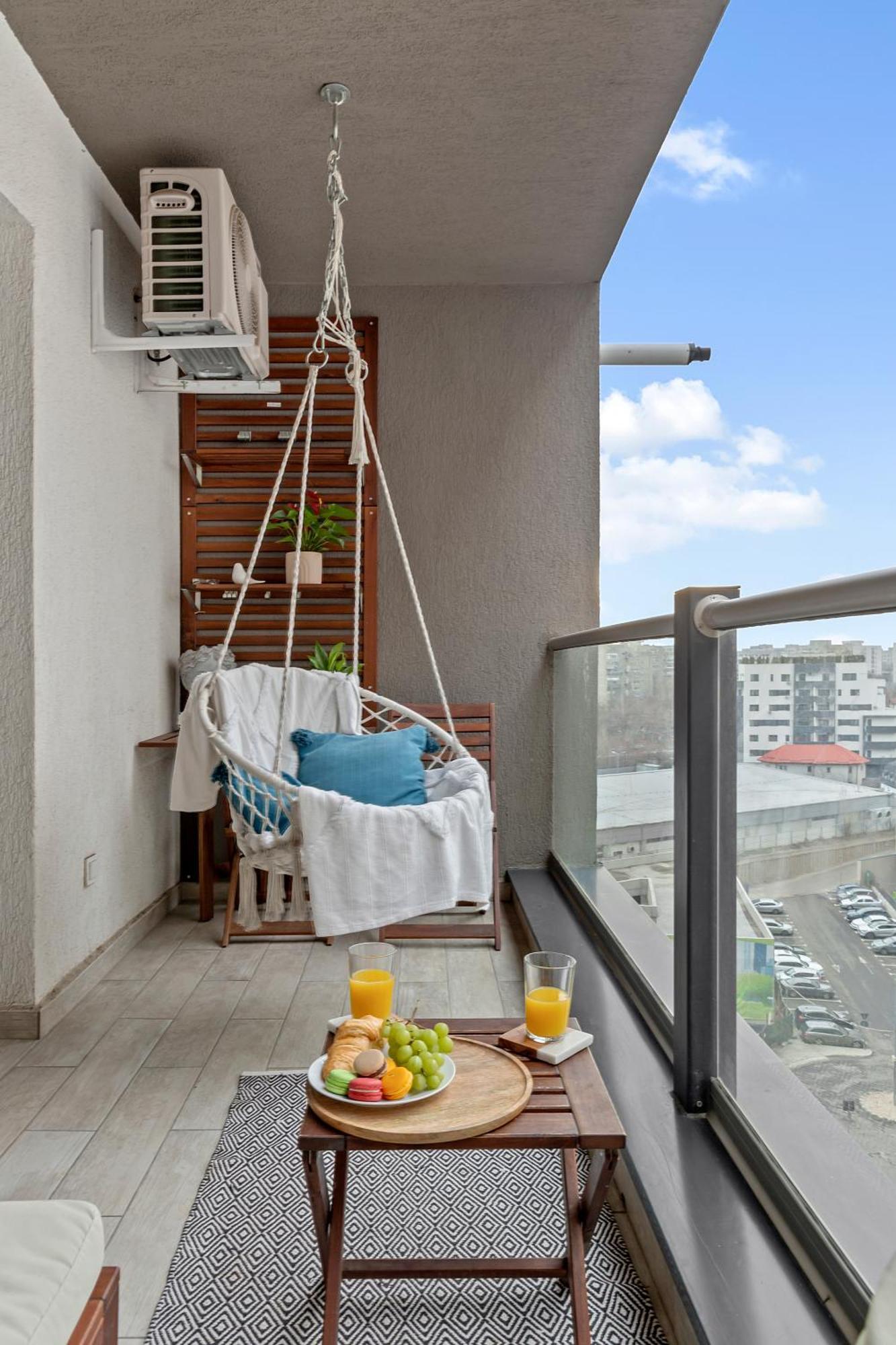 Mido Park Apartment With Private Parking & Self Check-In Bucarest Extérieur photo